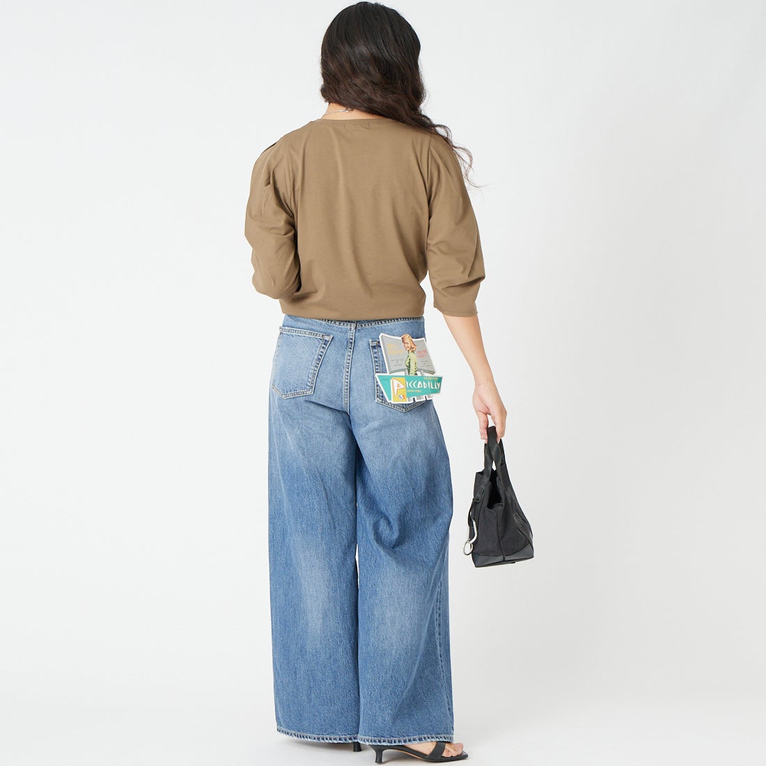PICCADILLY [ピカデリー] ROMY ワイドストレートデニム [PC261-252023] BLUE &&モデル身長：162cm 着用サイズ：25&&