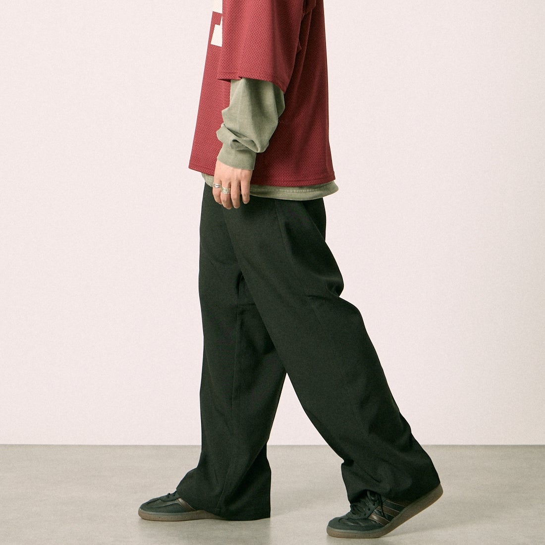 Dickies [ディッキーズ] 別注 グランパパンツ [261M40IN01-JF] BLACK &&モデル身長：177cm 着用サイズ：L&&