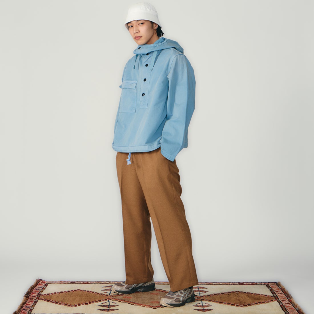 Dickies [ディッキーズ] 別注 グランパパンツ [261M40IN01-JF] BROWN &&モデル身長：179cm 着用サイズ：L&&