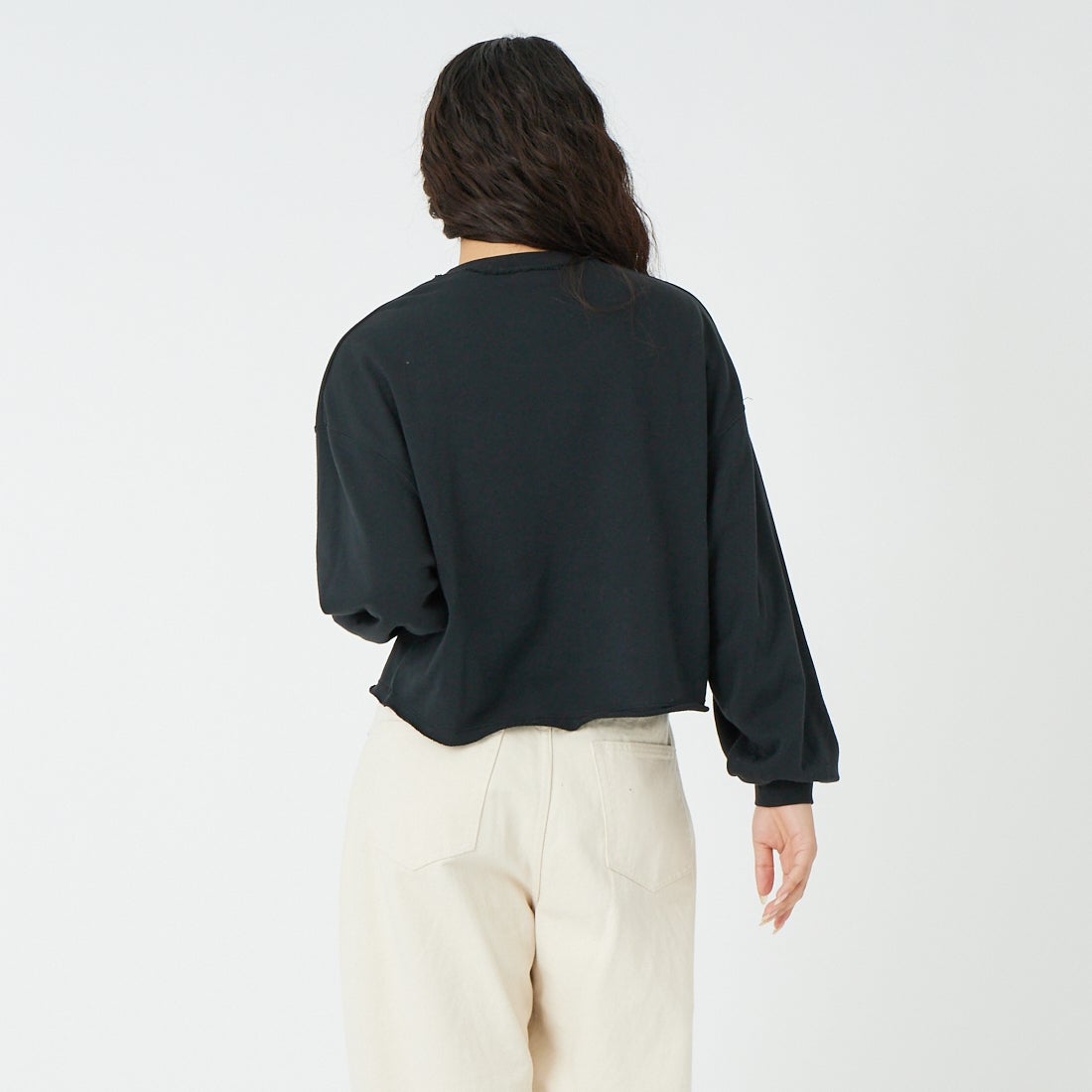 NIKE [ナイキ] ウィメンズ オーバーサイズド フレンチテリークルーネックスウェット [IF0229] 010 BLACK &&モデル身長：162cm 着用サイズ：M&&