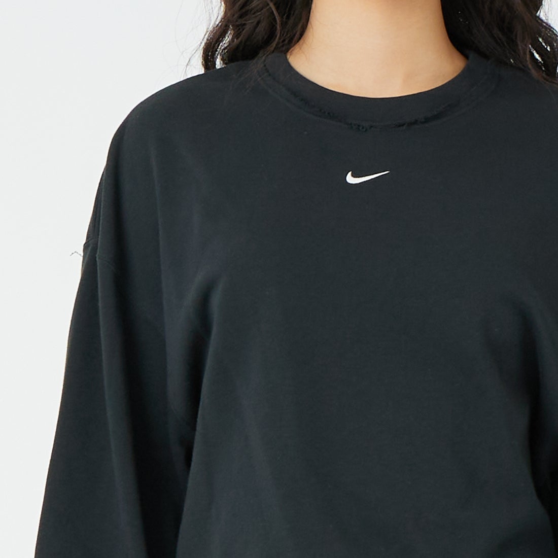 NIKE [ナイキ] ウィメンズ オーバーサイズド フレンチテリークルーネックスウェット [IF0229] 010 BLACK &&モデル身長：162cm 着用サイズ：M&&