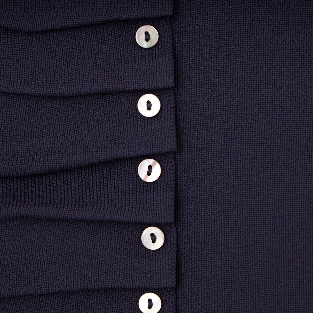 null. [ヌル] naminami ボタンニットトップス [153WNT261100] NVY