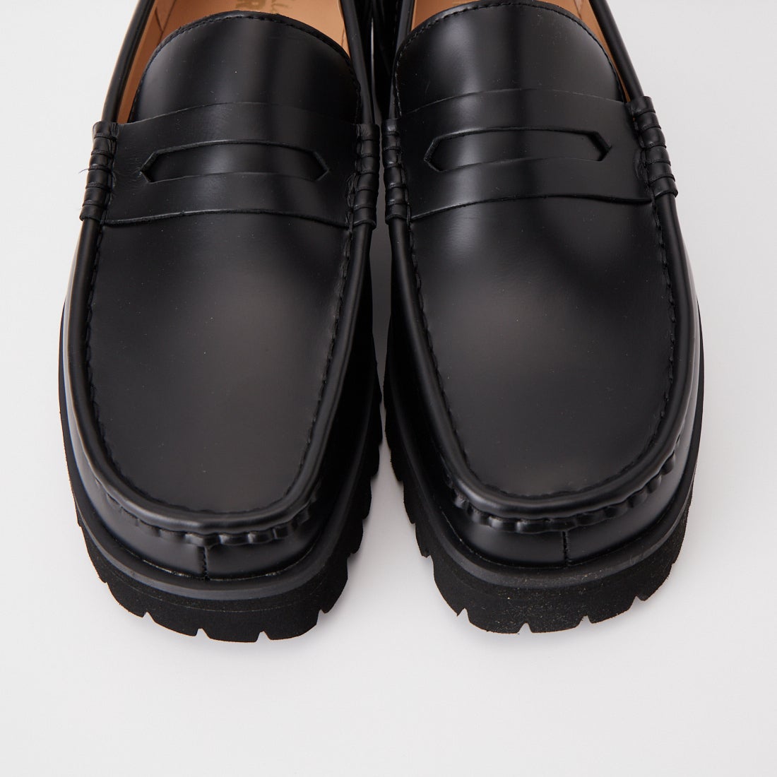 Clarks [クラークス] Yukoner Penny レザーローファー [26185705] BLACK