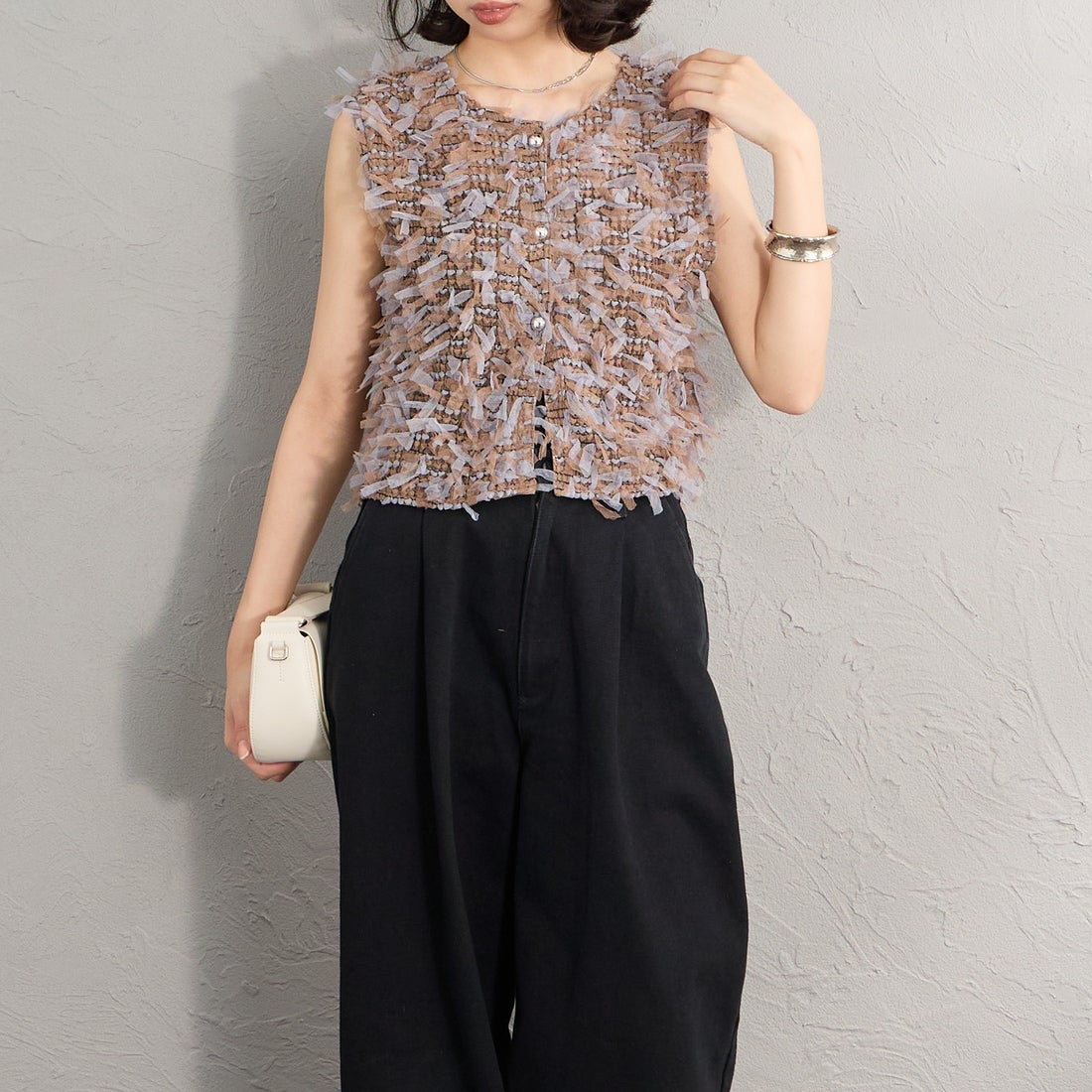 Maison de L'allure [メゾン ドゥ ラリュール] マルチWAYリボンチュールベスト [M26312012] 28 BROWN &&モデル身長：162cm 着用サイズ：F&&
