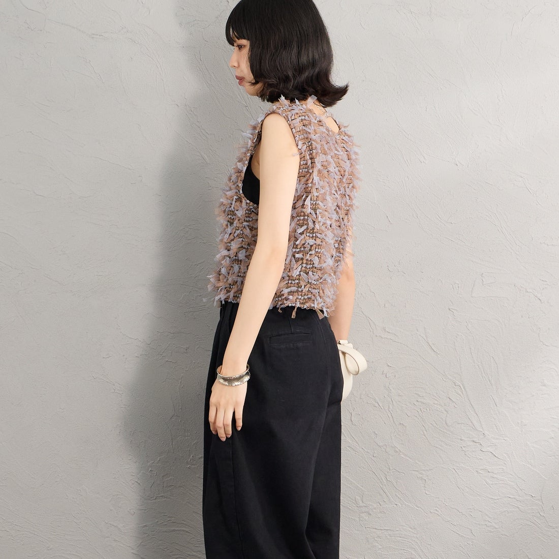 Maison de L'allure [メゾン ドゥ ラリュール] マルチWAYリボンチュールベスト [M26312012] 28 BROWN &&モデル身長：162cm 着用サイズ：F&&