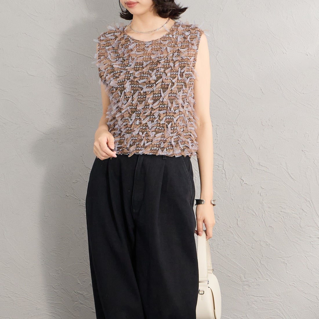 Maison de L'allure [メゾン ドゥ ラリュール] マルチWAYリボンチュールベスト [M26312012] 28 BROWN &&モデル身長：162cm 着用サイズ：F&&