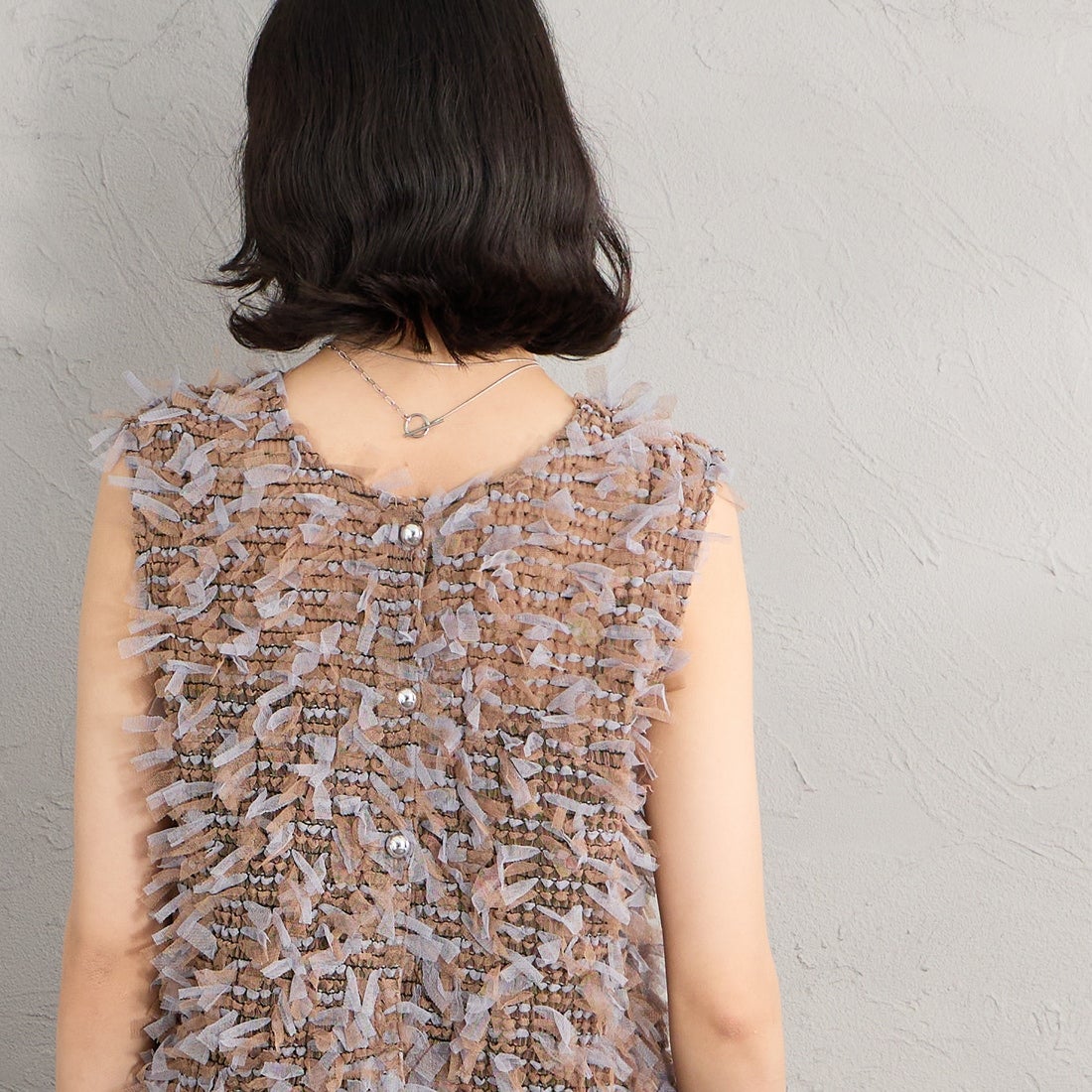Maison de L'allure [メゾン ドゥ ラリュール] マルチWAYリボンチュールベスト [M26312012] 28 BROWN &&モデル身長：162cm 着用サイズ：F&&