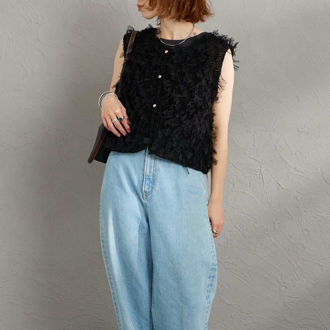 Maison de L'allure [メゾン ドゥ ラリュール] マルチWAYリボンチュールベスト [M26312012] 09 BLACK &&モデル身長：158cm 着用サイズ：F&&