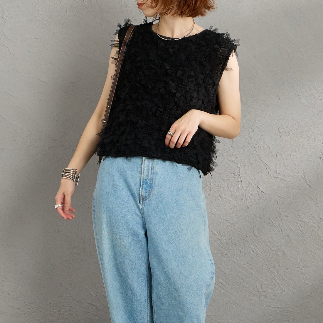 Maison de L'allure [メゾン ドゥ ラリュール] マルチWAYリボンチュールベスト [M26312012] 09 BLACK &&モデル身長：158cm 着用サイズ：F&&