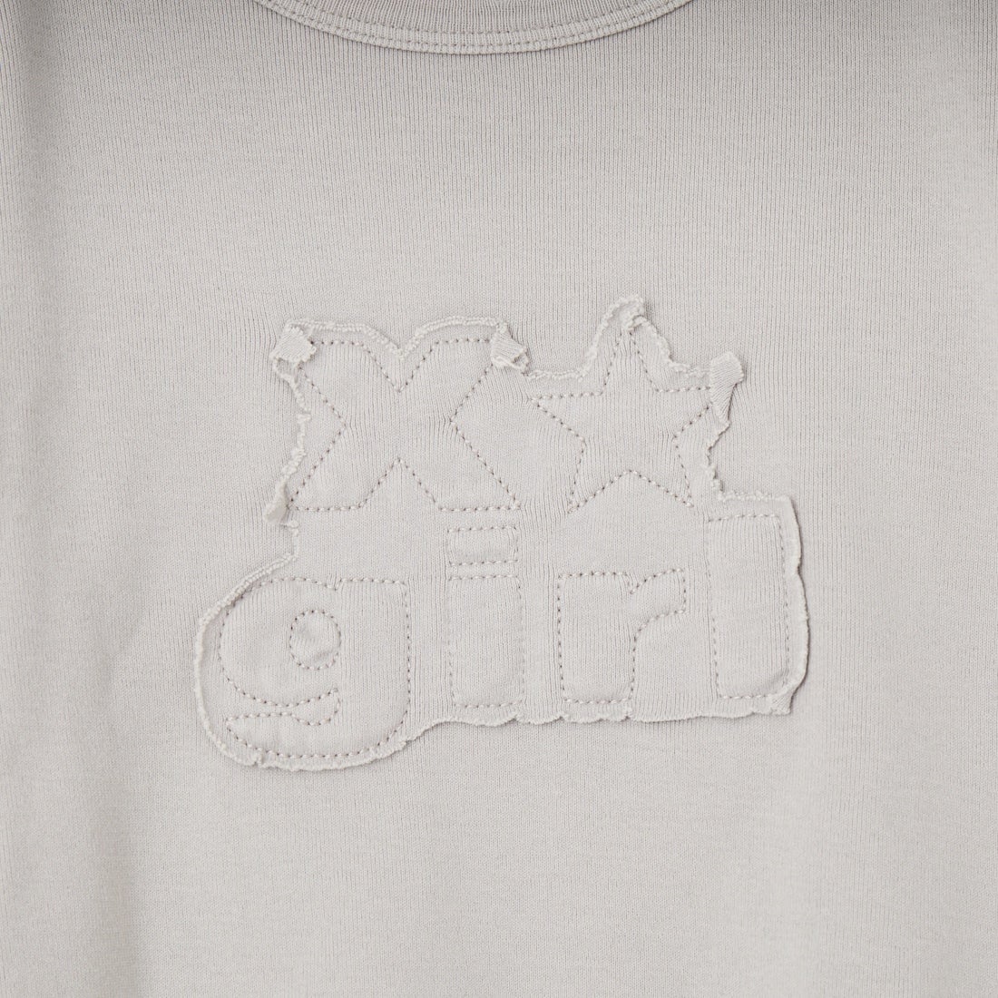 X-girl [エックスガール] ディストレスドロゴパッチ コンパクトトップス [105261013001] GREY