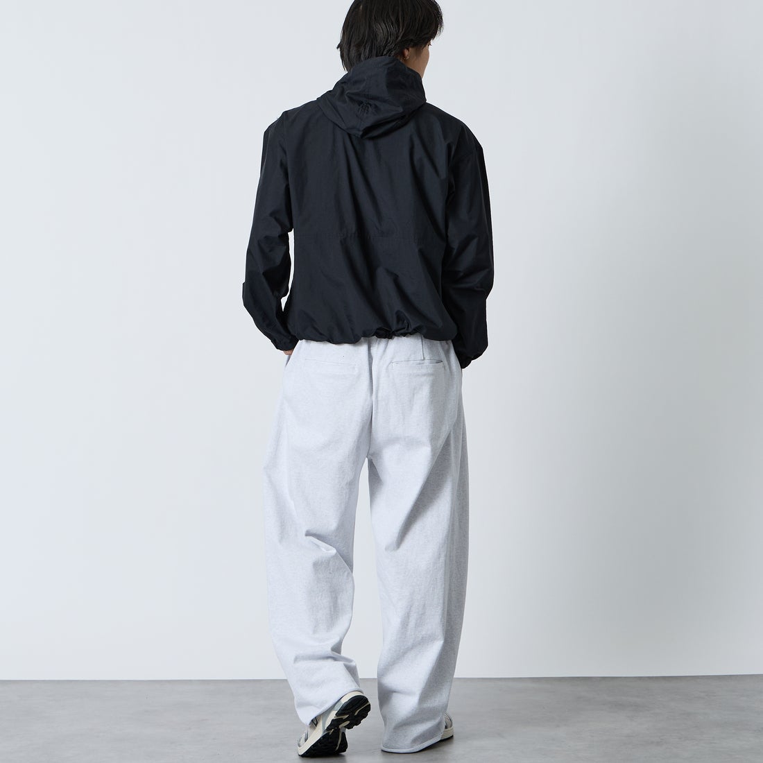 DANTON [ダントン] フーデッドショートジャケット [DT-A0675SNY] BLACK &&モデル身長：179cm 着用サイズ：L&&