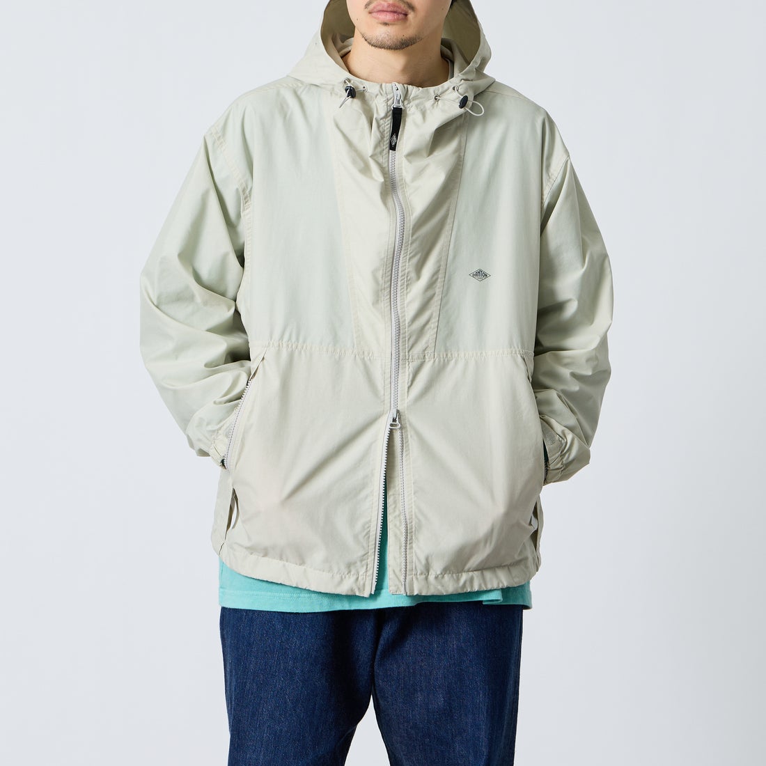 DANTON [ダントン] フーデッドショートジャケット [DT-A0675SNY] GREIGE &&モデル身長：168cm 着用サイズ：M&&