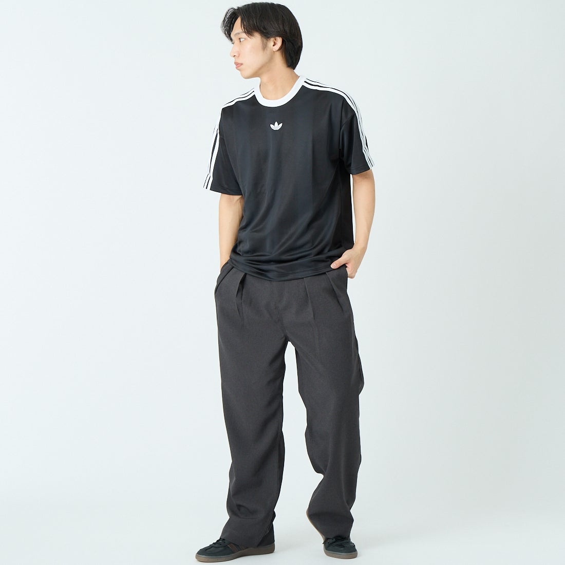 iori [イオリ] 別注 2タックトラウザーズ [IP184-JF] CHARCOAL &&モデル身長：179cm 着用サイズ：2&&