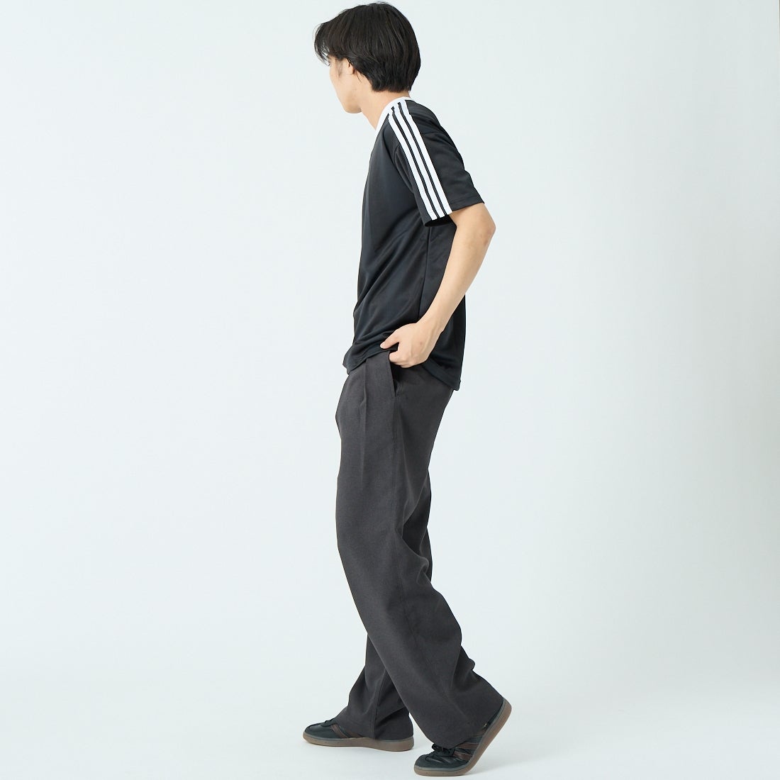 iori [イオリ] 別注 2タックトラウザーズ [IP184-JF] CHARCOAL &&モデル身長：179cm 着用サイズ：2&&