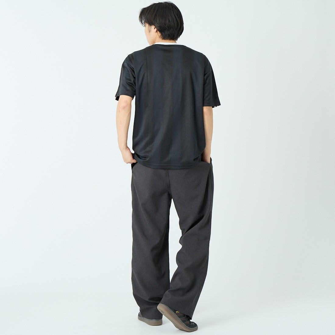 iori [イオリ] 別注 2タックトラウザーズ [IP184-JF] CHARCOAL &&モデル身長：179cm 着用サイズ：2&&