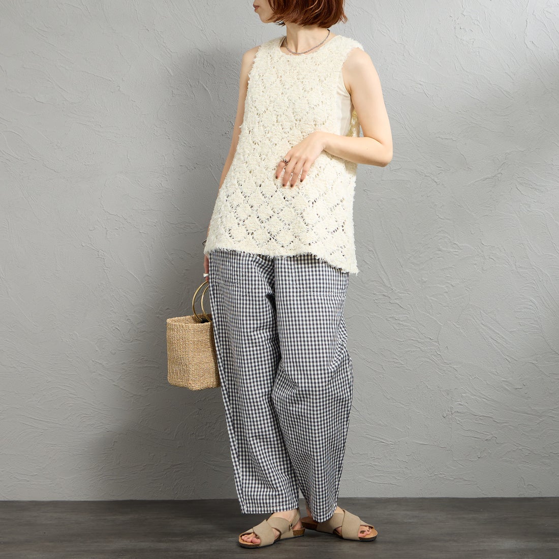 DANTON [ダントン] コットンリネンイージーパンツ [JD-2540WEL] CHR/OFF GN &&モデル身長：158cm 着用サイズ：36&&