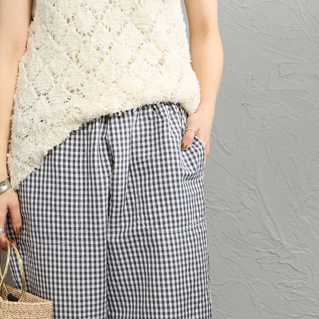 DANTON [ダントン] コットンリネンイージーパンツ [JD-2540WEL] CHR/OFF GN &&モデル身長：158cm 着用サイズ：36&&