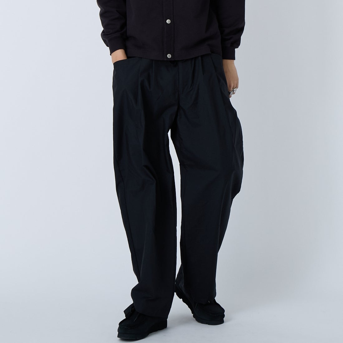 BLACK&&モデル身長：179cm 着用サイズ：40&&