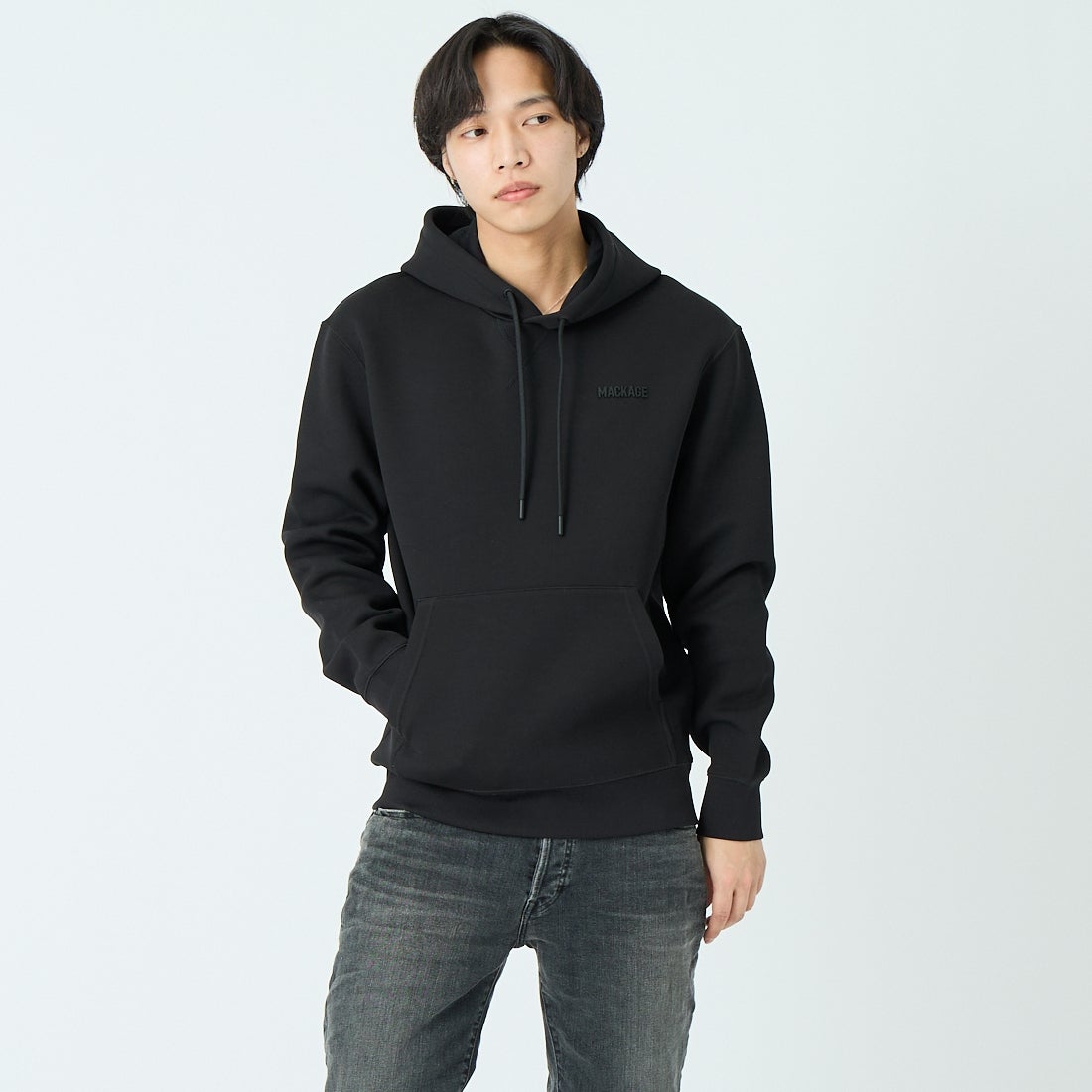 BLACK&&モデル身長：179cm 着用サイズ：M&&