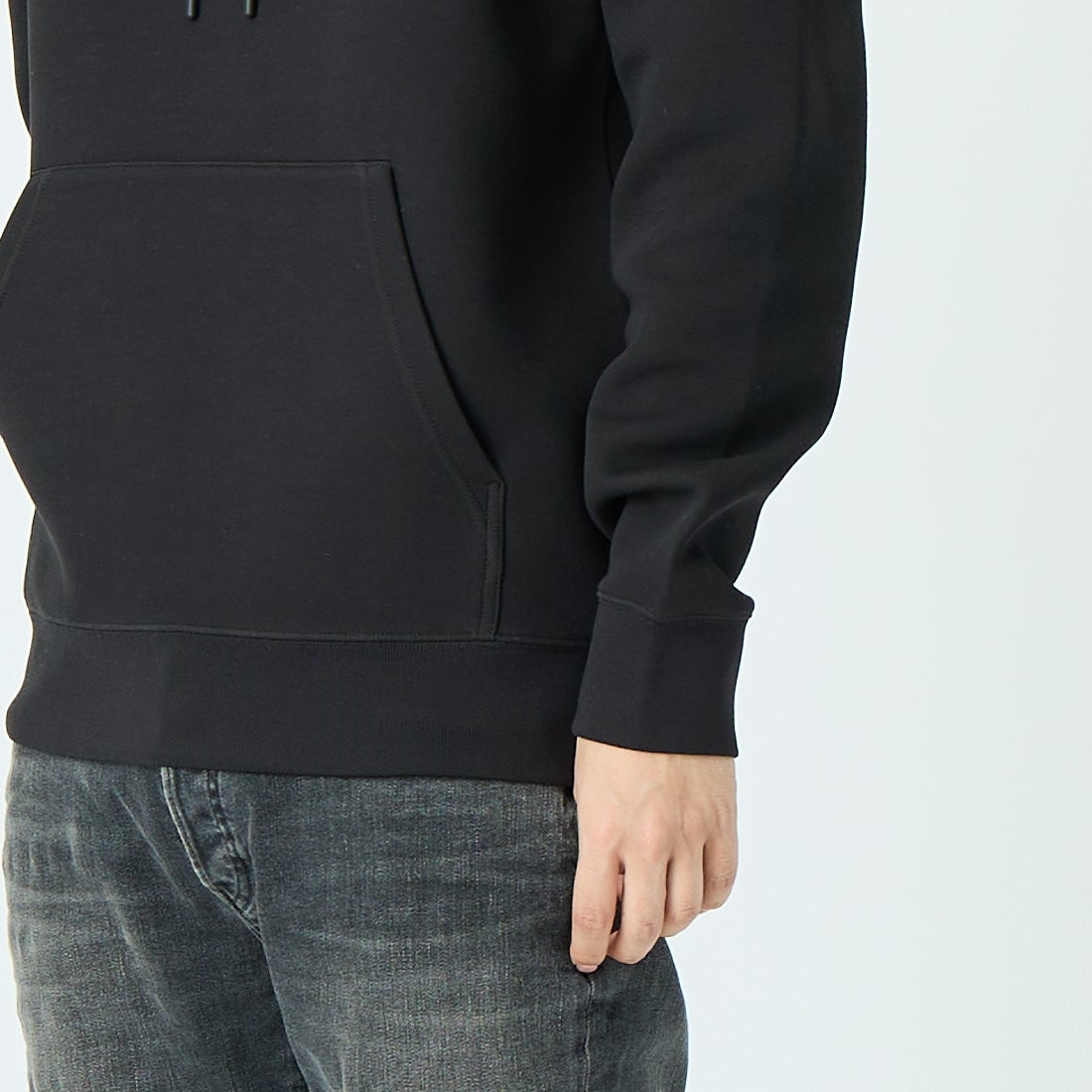 MACKAGE [マッカージュ] KOLTON スウェットパーカー [10861706] BLACK &&モデル身長：179cm 着用サイズ：M&&