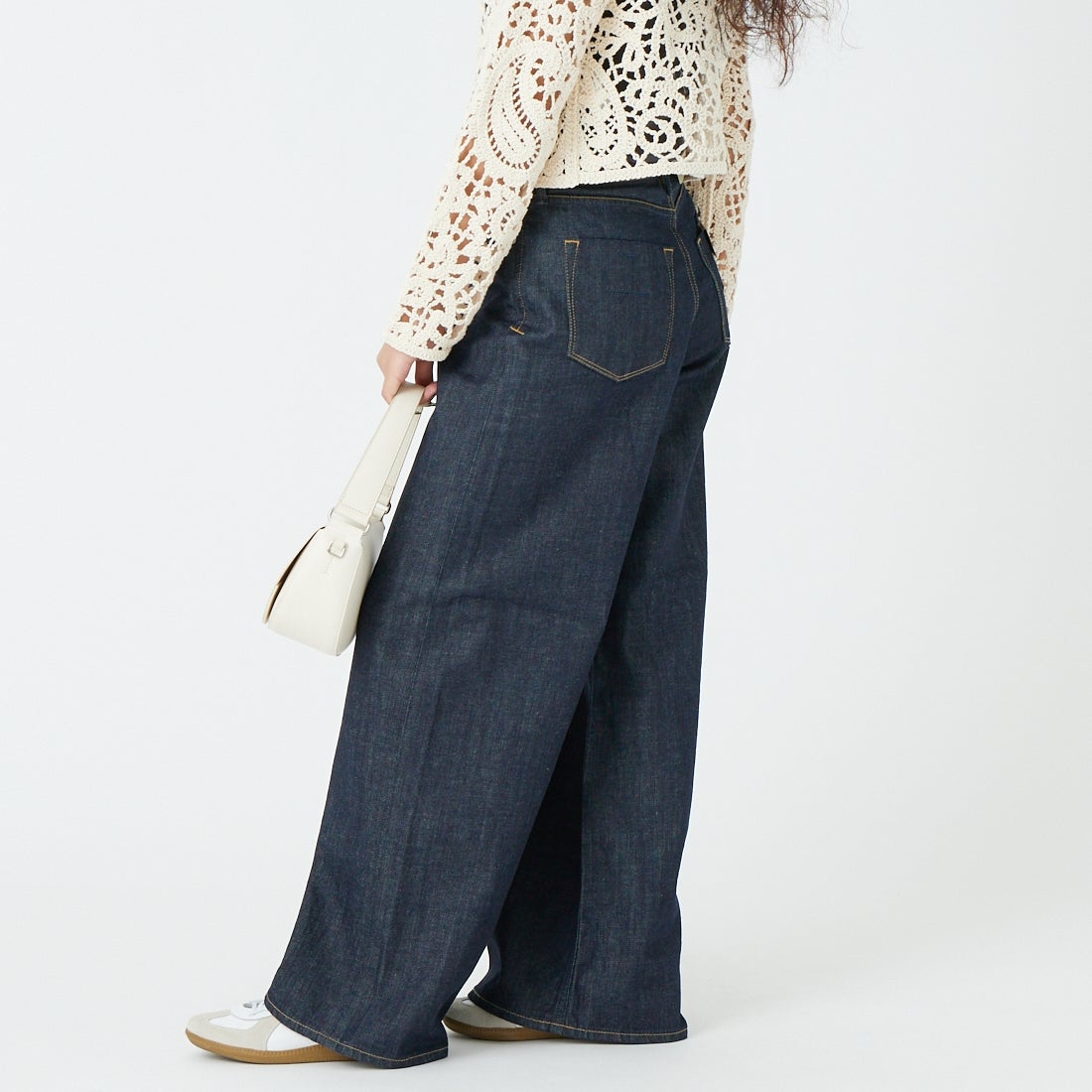 YANUK [ヤヌーク] MARY バギーストレートデニム [57162020] OWI &&モデル身長：162cm 着用サイズ：24&&