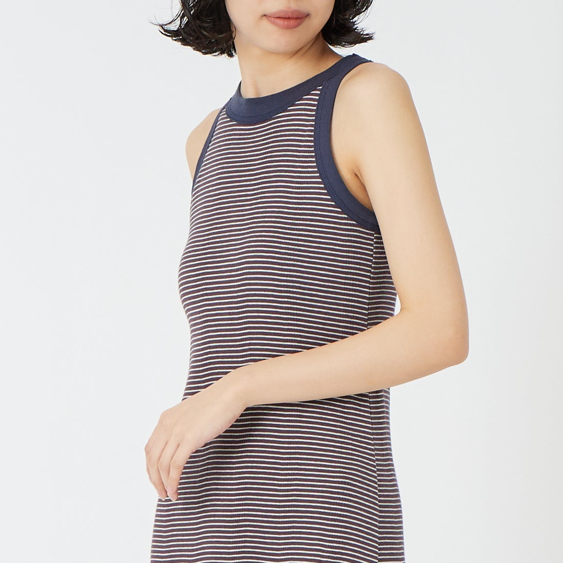 Robert P.Miller [ロバートピーミラー] パネルリブアメリカンスリーブワンピース [RM241-2168] COFFEE &&モデル身長：162cm 着用サイズ：F&&