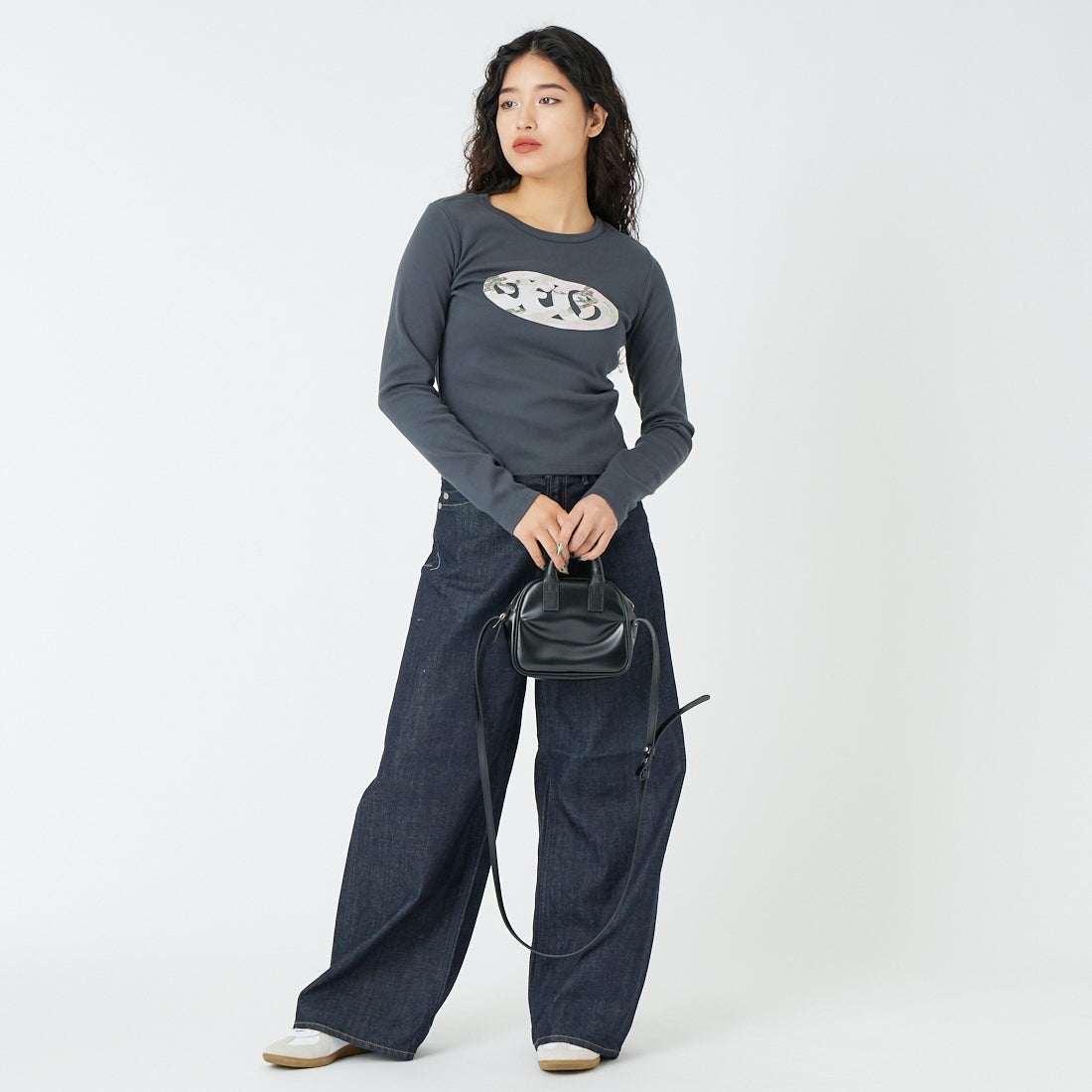 X-girl [エックスガール] オーバルロゴ パッチ コンパクトTシャツ [105261011020] CHARCOAL