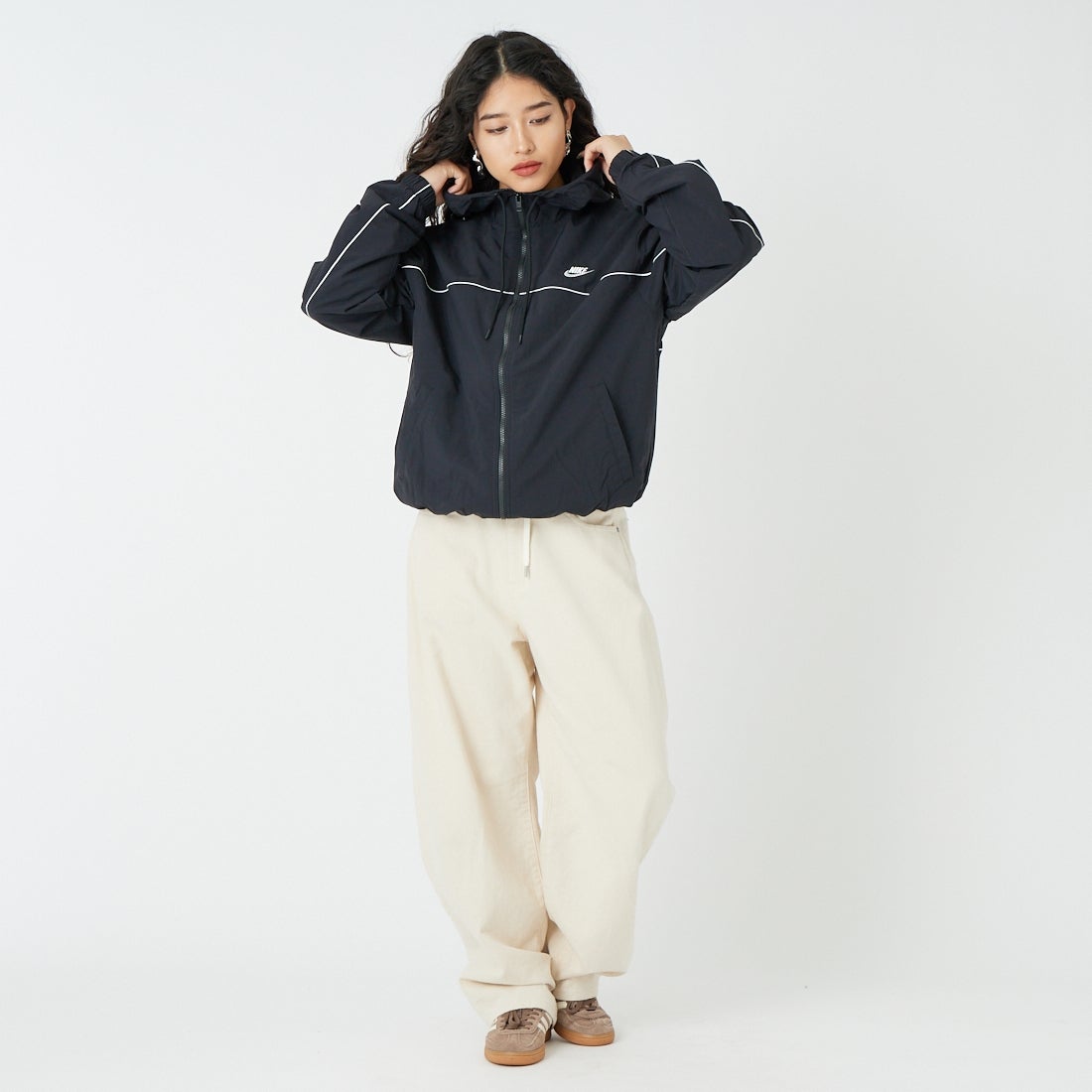 NIKE [ナイキ] メンズ フーデッドジャケット [HJ2013] 010ﾌﾞﾗｯｸ &&モデル身長：162cm 着用サイズ：S&&