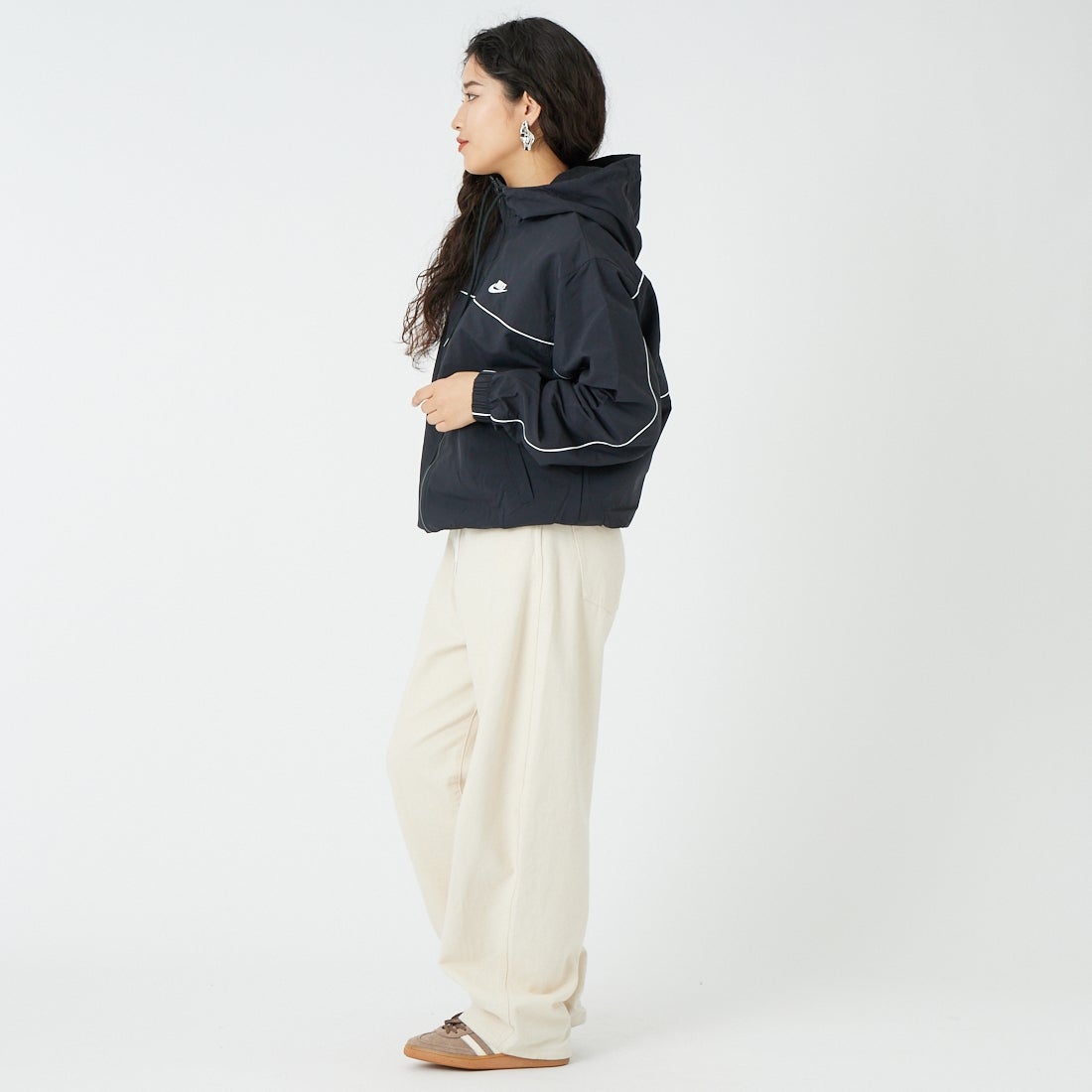 NIKE [ナイキ] メンズ フーデッドジャケット [HJ2013] 010ﾌﾞﾗｯｸ &&モデル身長：162cm 着用サイズ：S&&