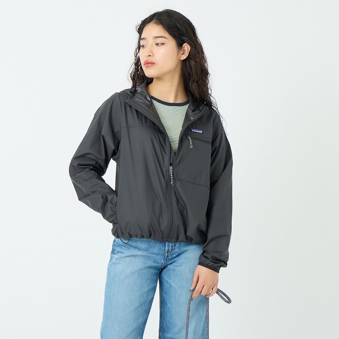 patagonia [パタゴニア] ウィメンズ ライト&バリアブル ジャケット [20510] BLK &&モデル身長：162cm 着用サイズ：S&&
