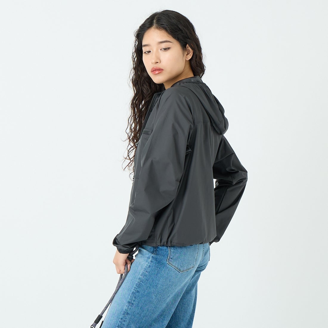 patagonia [パタゴニア] ウィメンズ ライト&バリアブル ジャケット [20510] BLK &&モデル身長：162cm 着用サイズ：S&&