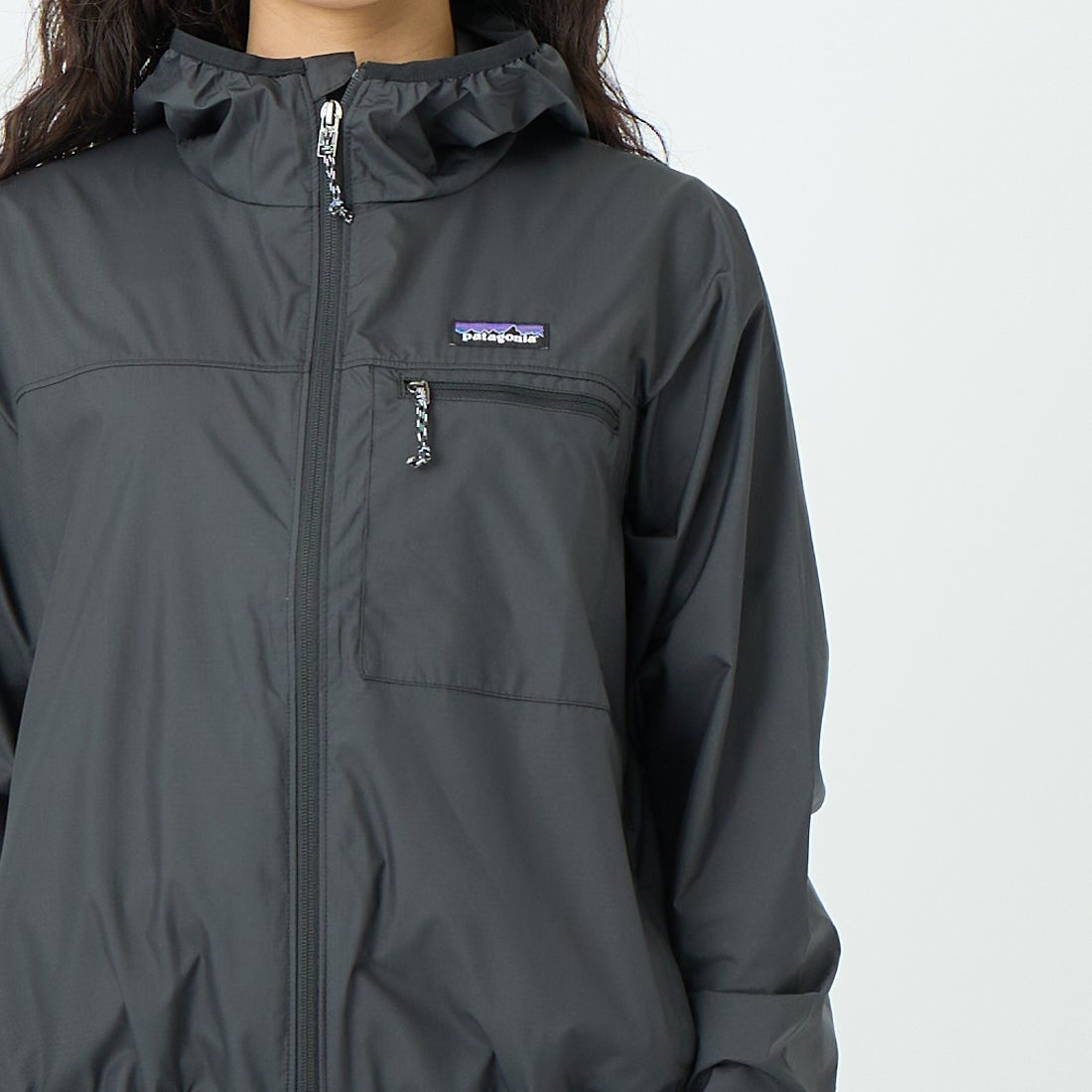 patagonia [パタゴニア] ウィメンズ ライト&バリアブル ジャケット [20510] BLK &&モデル身長：162cm 着用サイズ：S&&