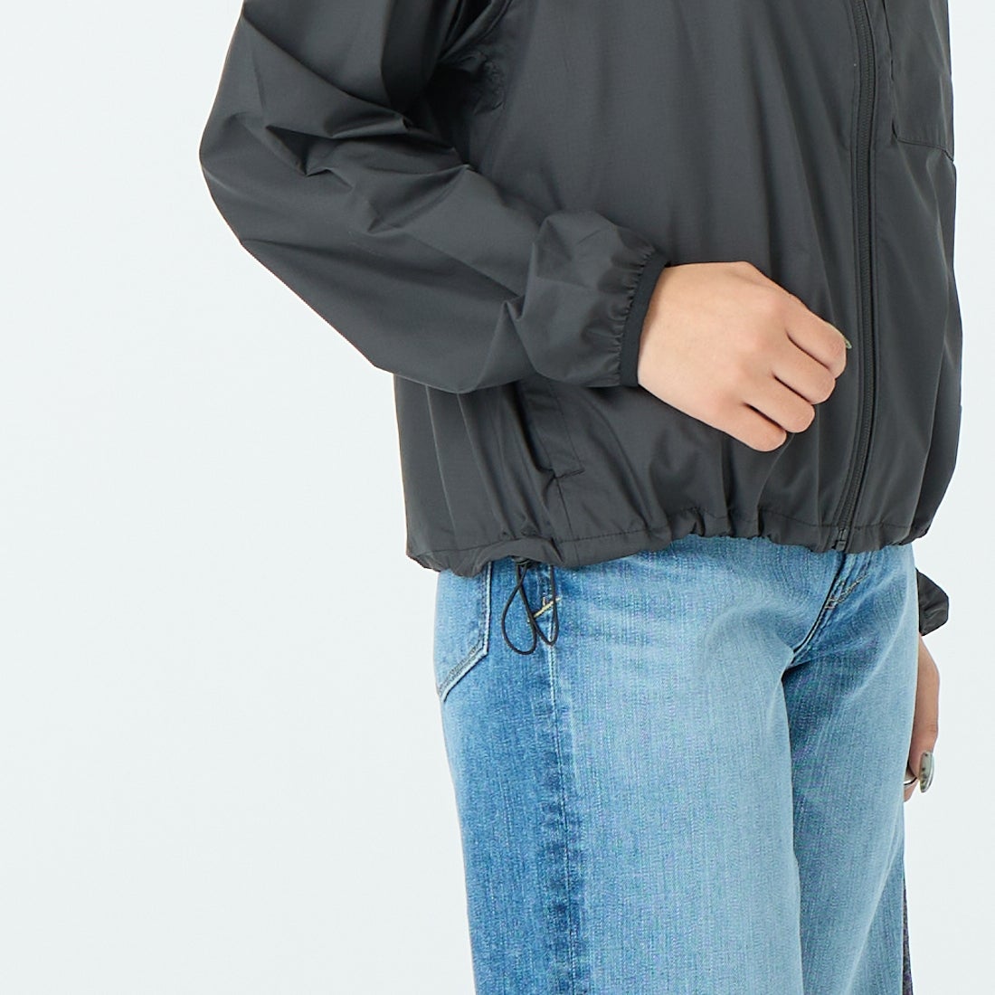 patagonia [パタゴニア] ウィメンズ ライト&バリアブル ジャケット [20510] BLK &&モデル身長：162cm 着用サイズ：S&&