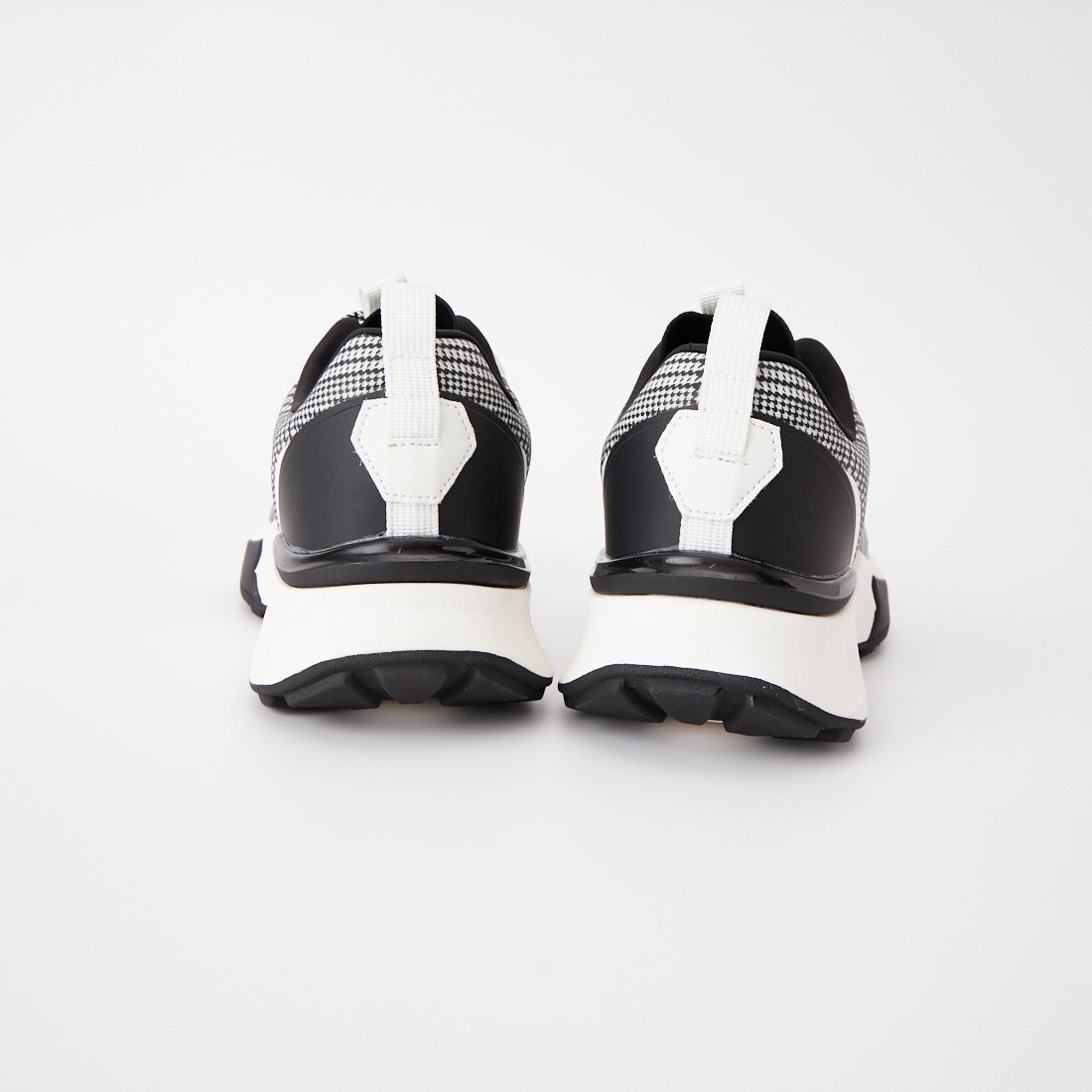 1PIU1UGUALE3 RELAX [ウノ ピゥ ウノ ウグァーレ トレ] グレンチェックスニーカー [USX-26009] SN10 WHITE