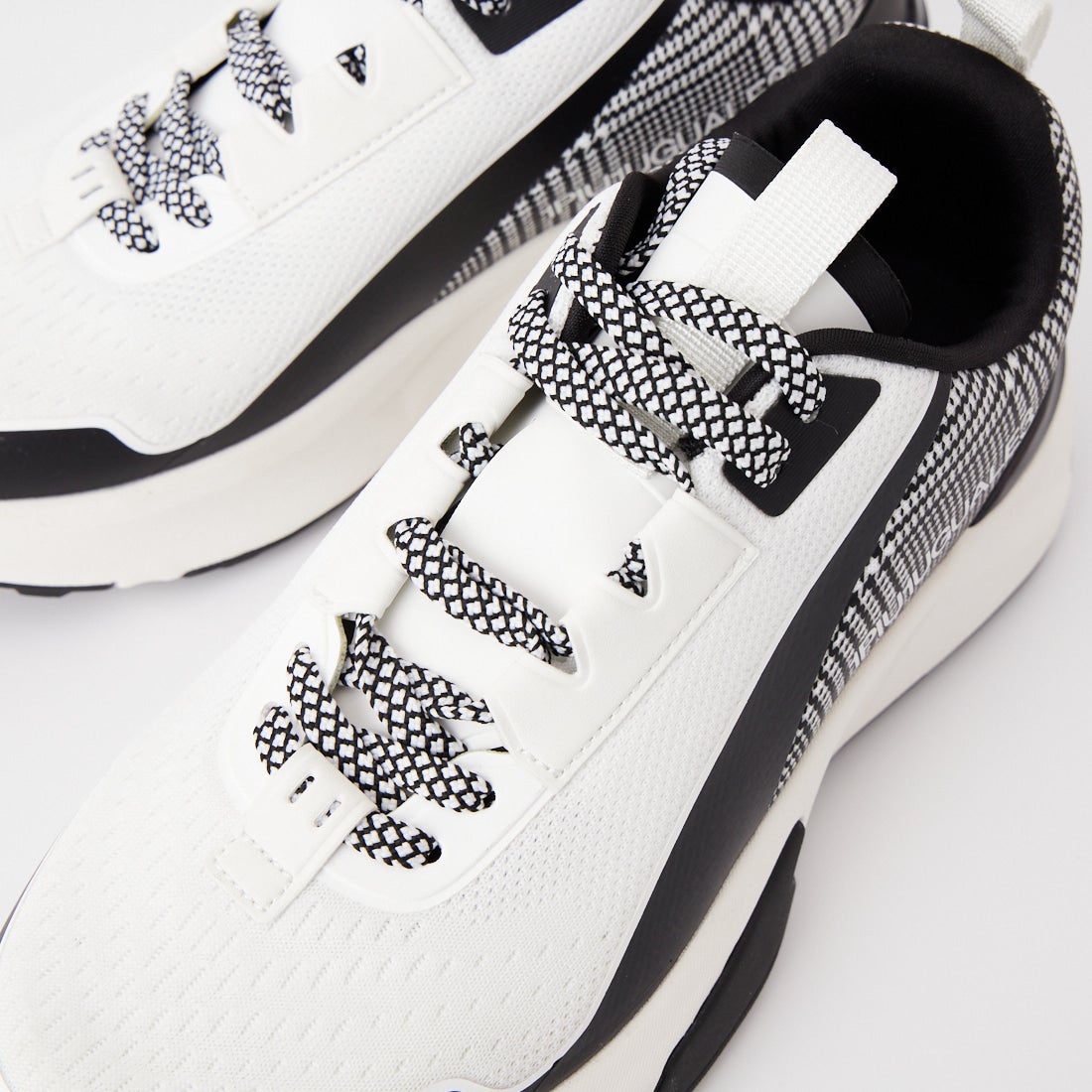 1PIU1UGUALE3 RELAX [ウノ ピゥ ウノ ウグァーレ トレ] グレンチェックスニーカー [USX-26009] SN10 WHITE