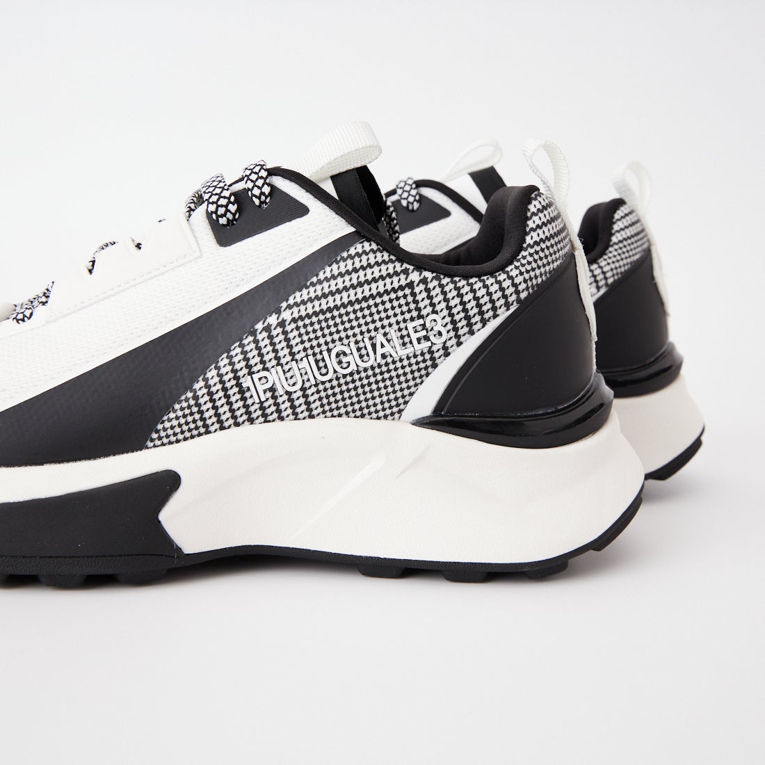 1PIU1UGUALE3 RELAX [ウノ ピゥ ウノ ウグァーレ トレ] グレンチェックスニーカー [USX-26009] SN10 WHITE