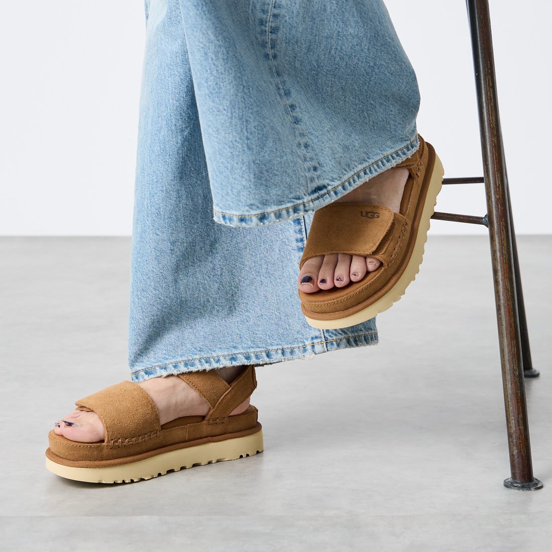 UGG [アグ] ゴールデンスター [1136783] CHESTNUT