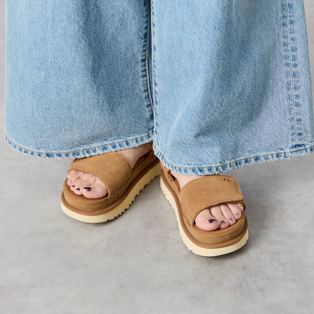 UGG [アグ] ゴールデンスター [1136783] CHESTNUT