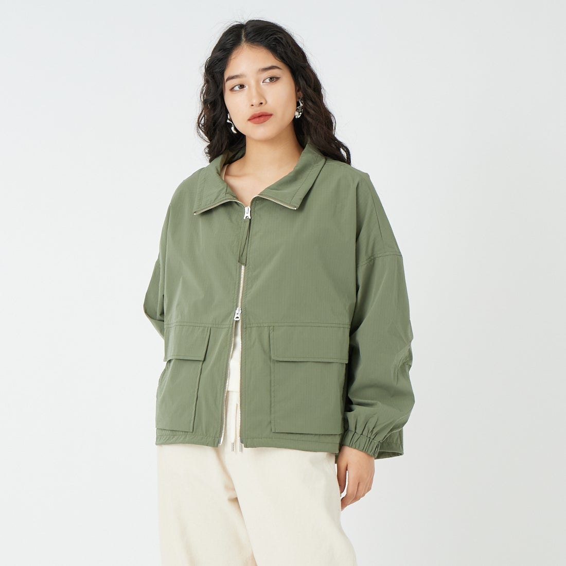 KHA:KI [カーキ] スタンドカラージャケット [MIL25HJK3232] KHAKI &&モデル身長：162cm 着用サイズ：1&&