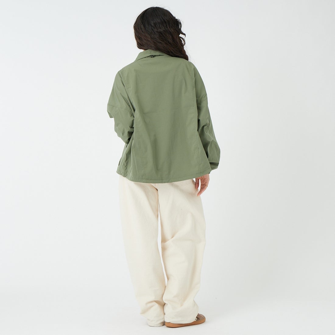 KHA:KI [カーキ] スタンドカラージャケット [MIL25HJK3232] KHAKI &&モデル身長：162cm 着用サイズ：1&&