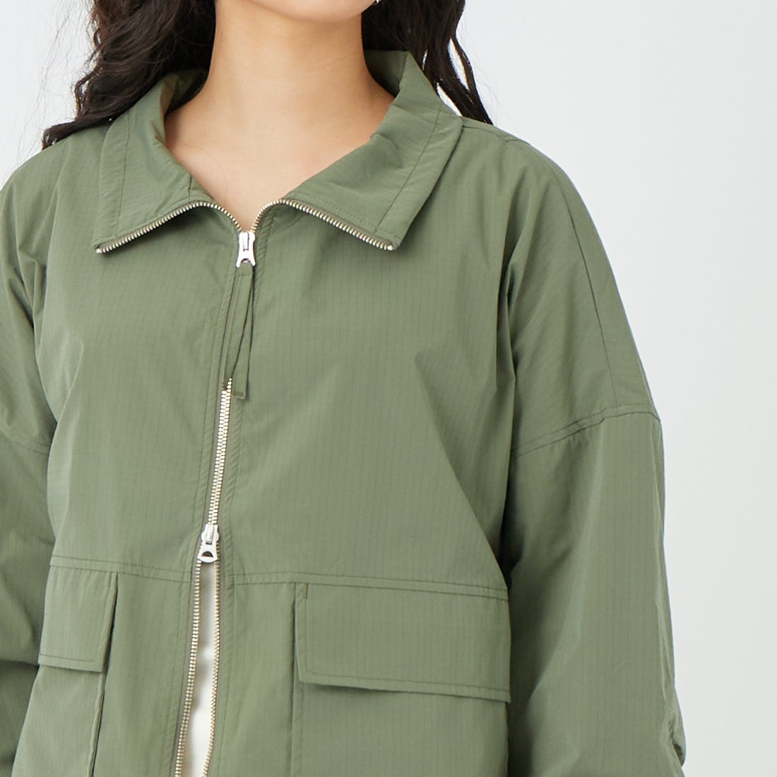 KHA:KI [カーキ] スタンドカラージャケット [MIL25HJK3232] KHAKI &&モデル身長：162cm 着用サイズ：1&&