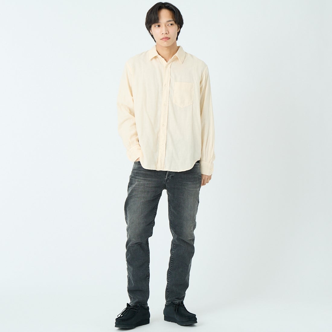 RED CARD TOKYO [レッドカード トーキョー] Rhythm+ スリムテーパードパンツ [88M86801TGR] A-TAND GRY &&モデル身長：179cm 着用サイズ：32&&