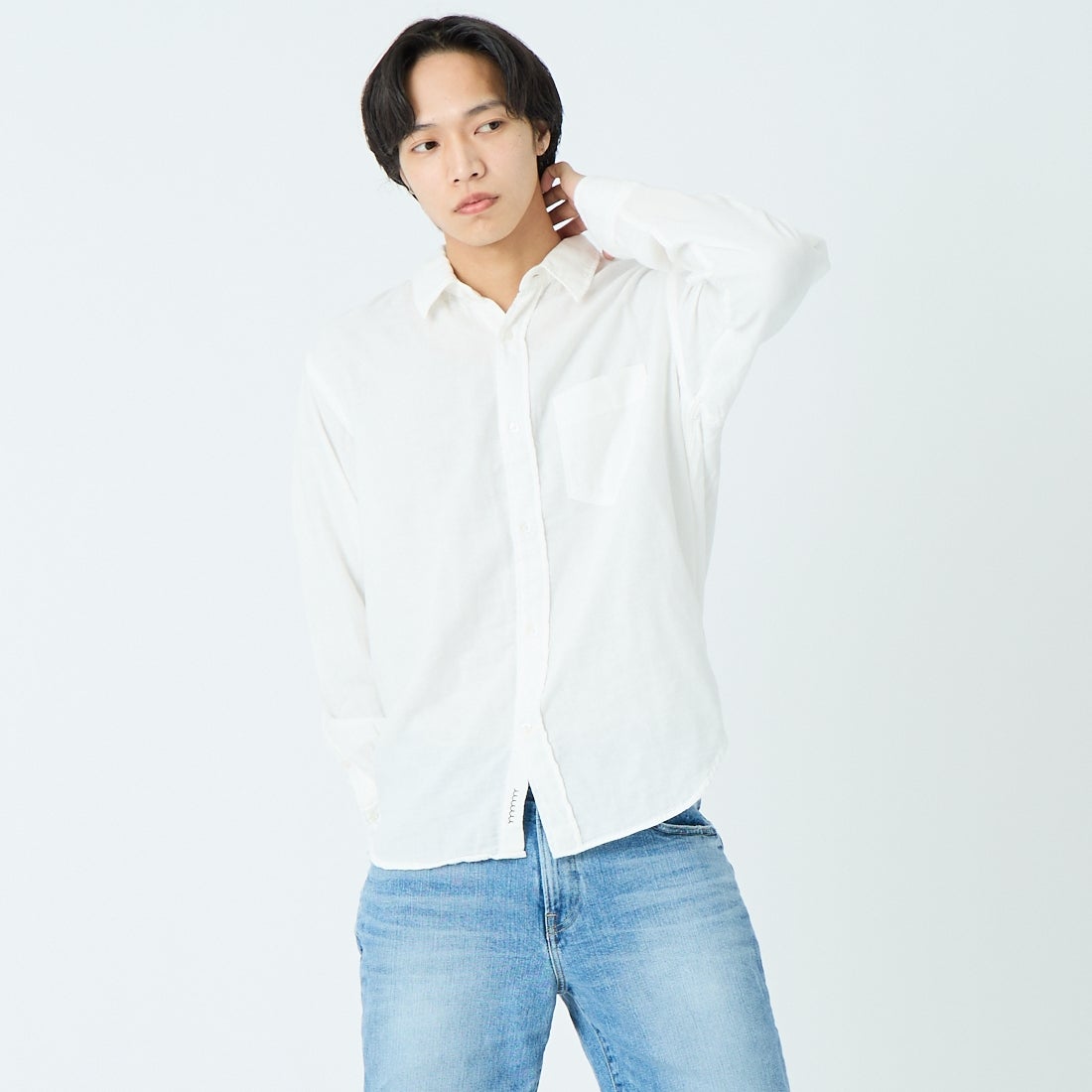 YANUK [ヤヌーク] スタンダードシャツ [57253801] WHITE &&モデル身長：179cm 着用サイズ：L&&