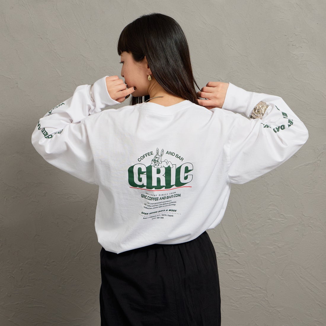 01 WHITE&&モデル身長：150cm 着用サイズ：F0&&