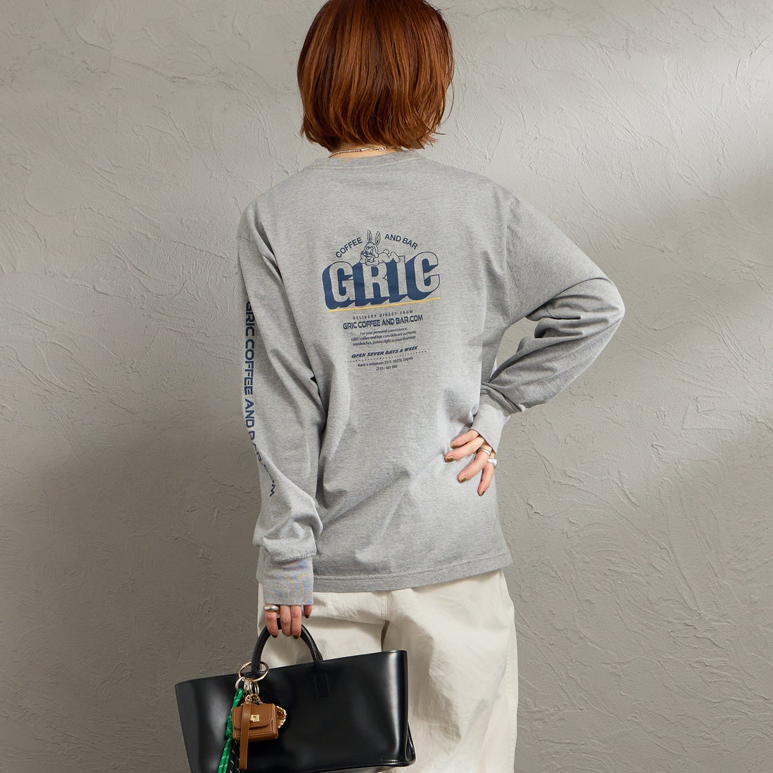 THE SHINZONE [ザ シンゾーン] GRIC ロングスリーブTシャツ [26SMSCU11] 06 GRAY &&モデル身長：158cm 着用サイズ：F0&&