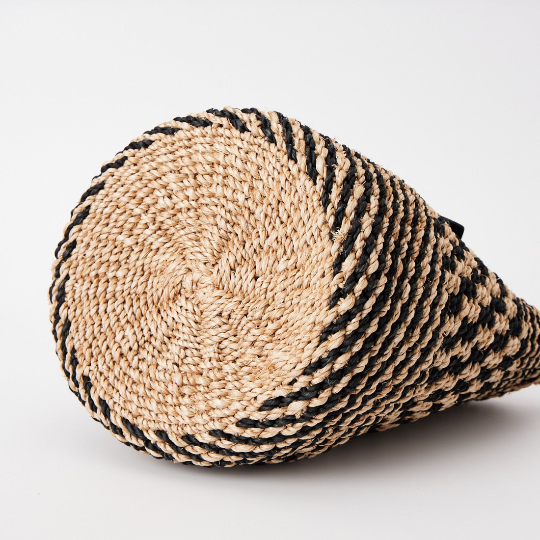 BAGMATI [バグマティ] アバカ カゴバッグ [BBK25-SS45] NAT/BLACK