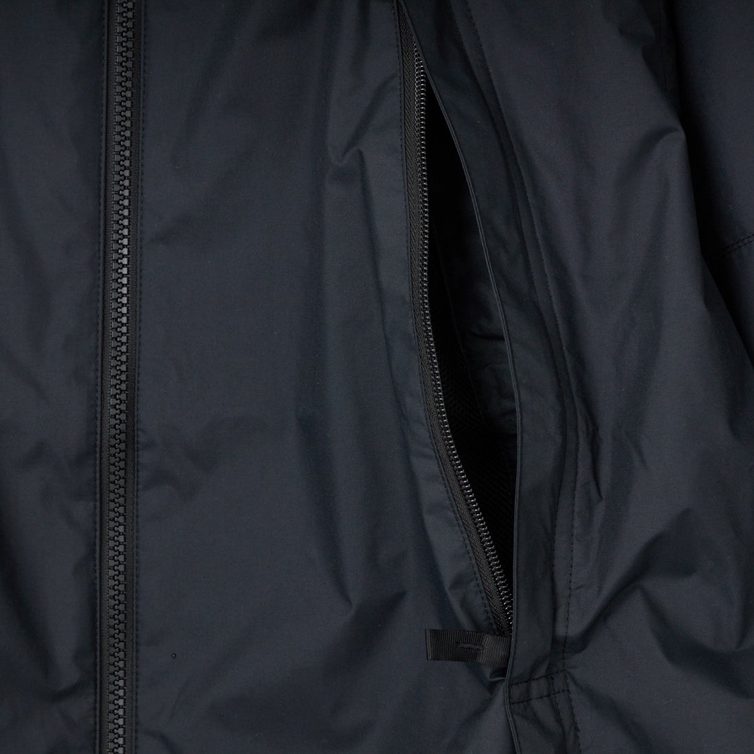 THE NORTH FACE [ザ ノースフェイス] チムニーウインドジャケット [NP22650] K