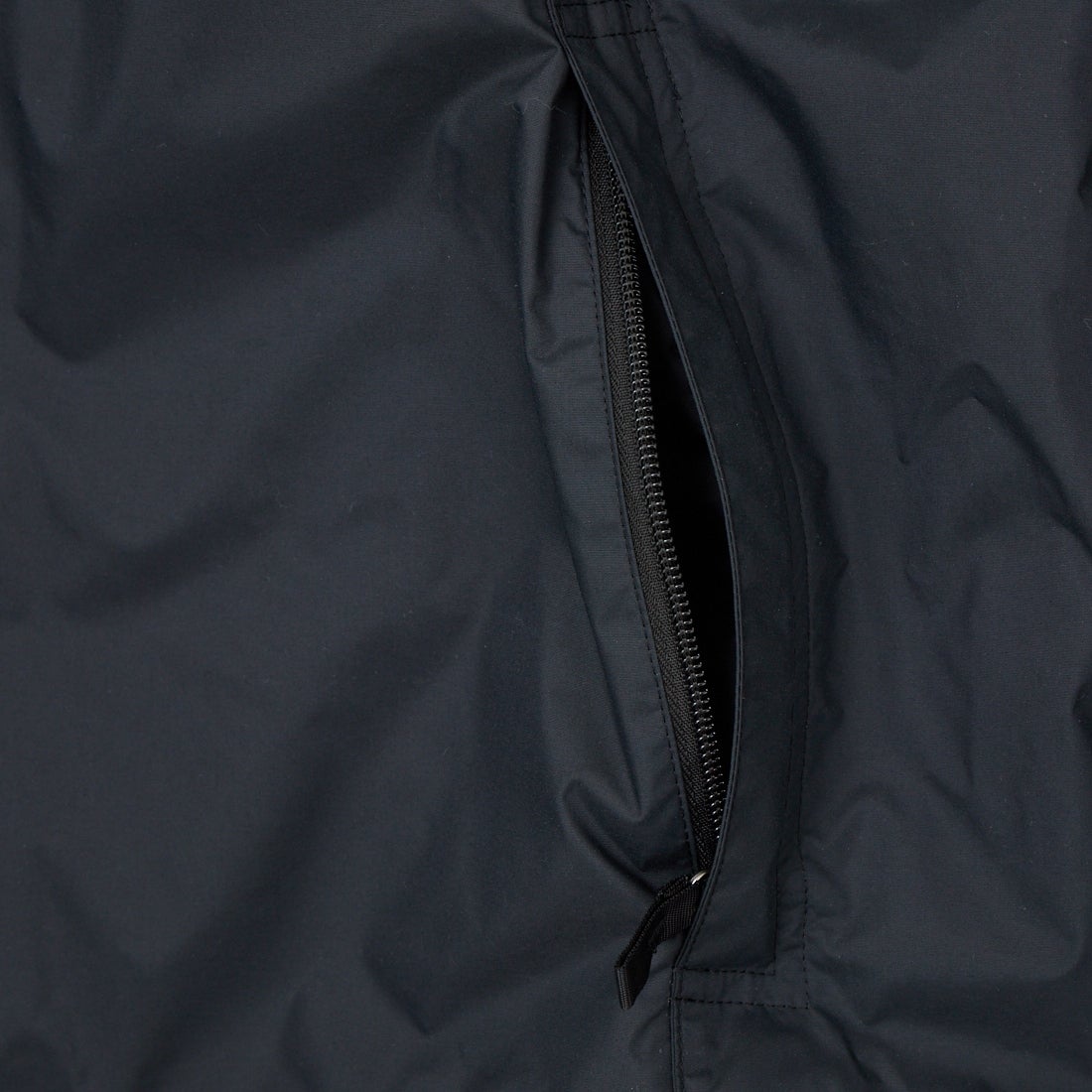 THE NORTH FACE [ザ ノースフェイス] チムニーウインドジャケット [NP22650] K