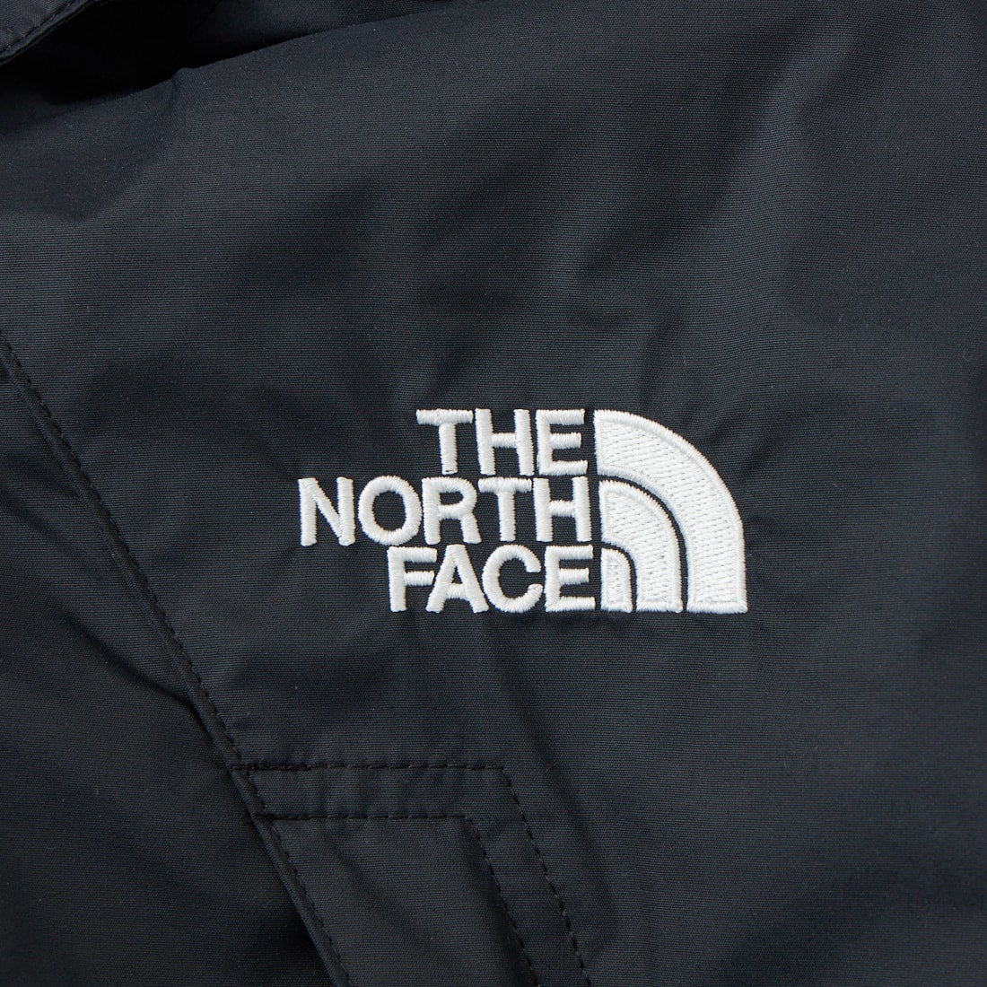 THE NORTH FACE [ザ ノースフェイス] チムニーウインドジャケット [NP22650] K