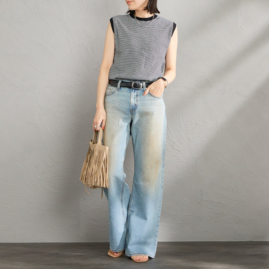 LEVI'S [リーバイス] LOOSE BOOT ジーンズ [005DO-00] 07 OFF ROA &&モデル身長：160cm 着用サイズ：25&&